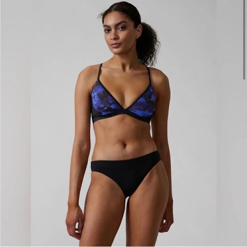 Athleta Freestyle Bikini Top, Cloud Camo Dress Blue NEW with tags Size Small